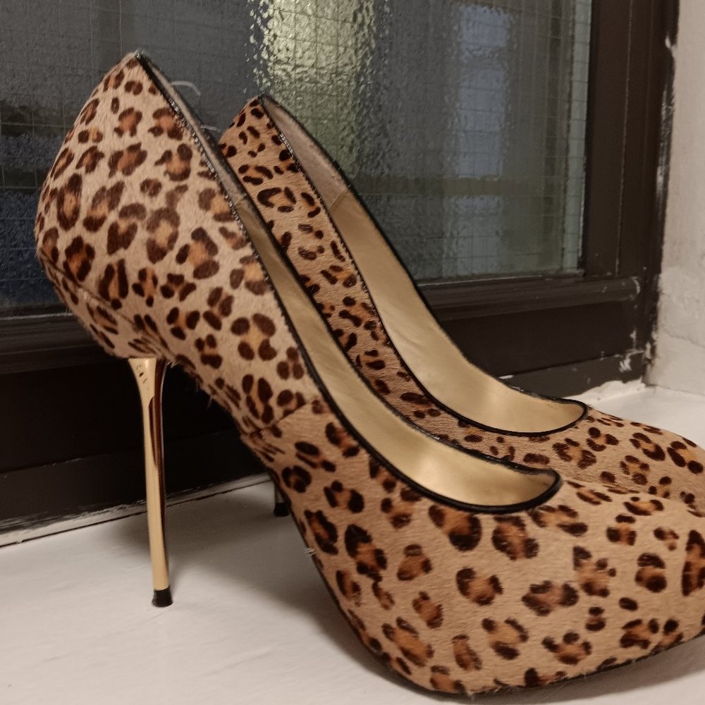 Wild Pair Platform Leather Leopard Print Pumps